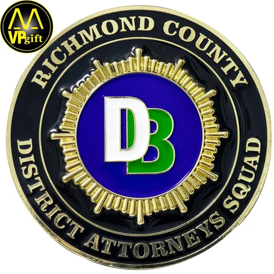 China Novelty Advertising Promotional Gift Dog Key Holder Fob Tag Medallion Anime Metal Craft Necklace Sticker Car Club Color Sign Emblem Pendant Challenge Coin