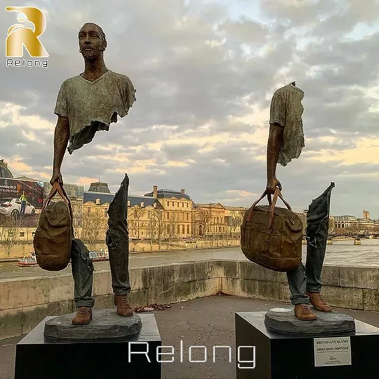 Wholesale Modern Art Brass Sculpture Custom Life Size Bronze Traveller Man Statue