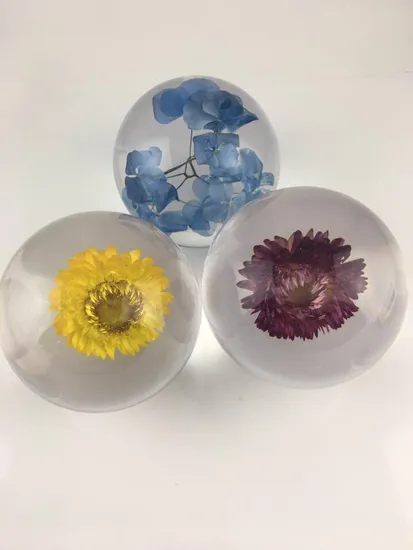 Flower Inside Design Crystal Resin Half Ball, Crystal Acrylic Paperweight