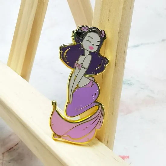 Wholesale Custom Enamel Pin Gold Metal Zinc Alloy Butterful Mermaid Pin Badge