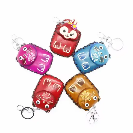 Cat Cartoon Vintage Handmade Animal Gift Cowhide Leather Keychain Small Pendant