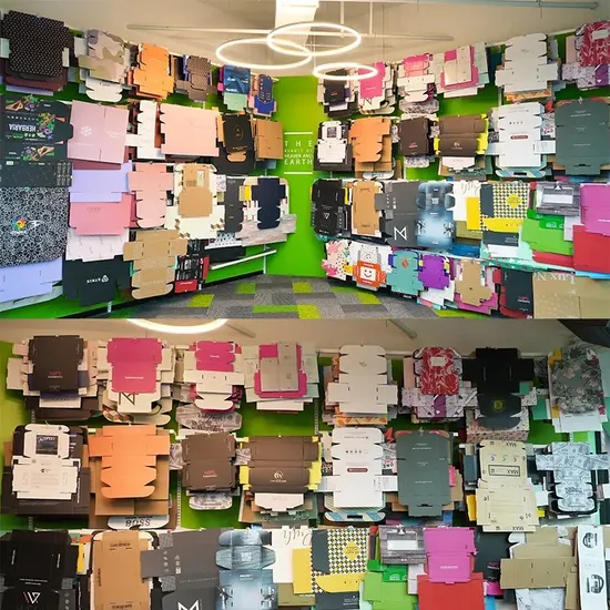 Custom Festival Paper Box Matt Lamination UV Coating Fashionable Cardboard Gift Packaging