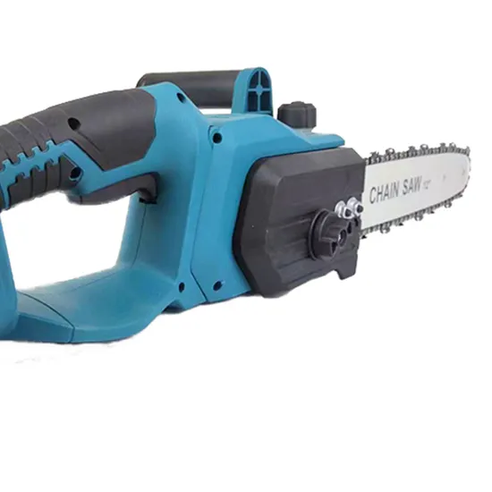Lightweight Gas Chainsaw for Homeownersand Professional Use