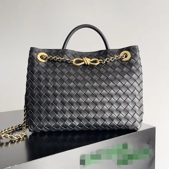 Woven Magnetic Buckle Sheepskin Shoulder Crossbody Bag