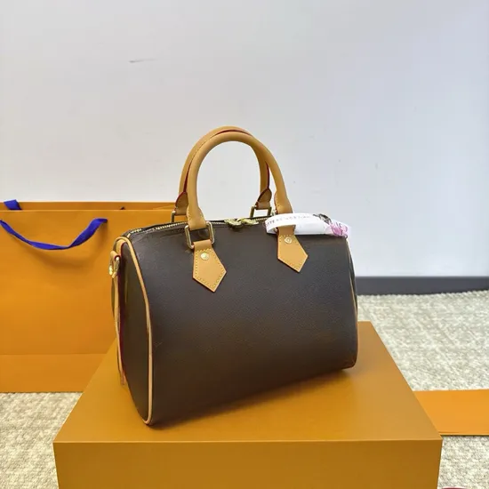 Designer Woman Handbag Luxury Replicas Fashion Leather Woman Handbag