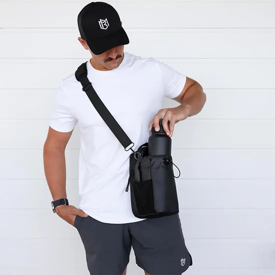Magnetic Large Capacity Portable Vacuum Water Bottle and Phone Bag for Outdoor Sports and Cycling Crossbody Bag