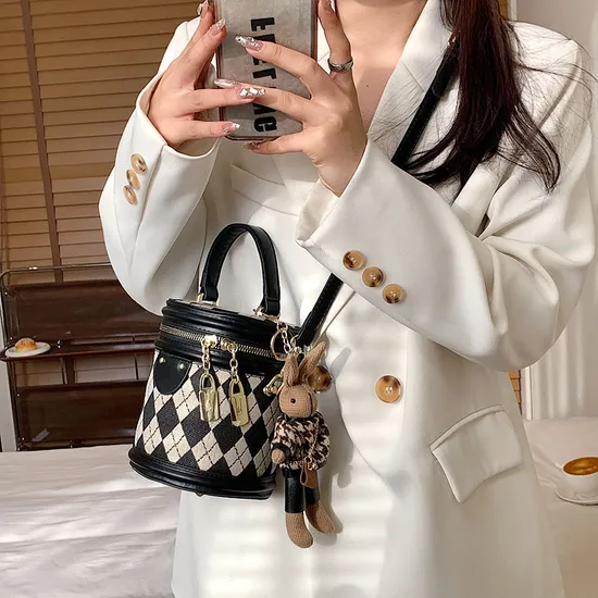 PU Leather Crossbody Textured Diamond Grid Portable Shoulder Bag for Waoman