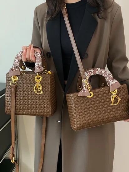 2025 Luxury Retro Woven Pattern Handbag PU Leather High Quality Women′s Daily Office Shoulder Bag