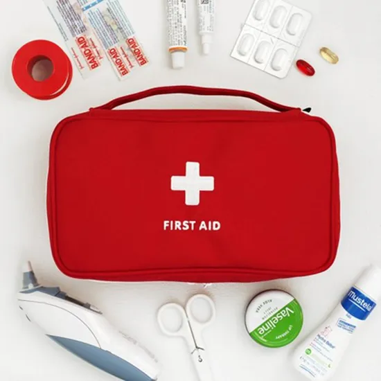 BSCI Lvmh ISO Customized Canvas Factory Football Travel Mini First Aid Kit