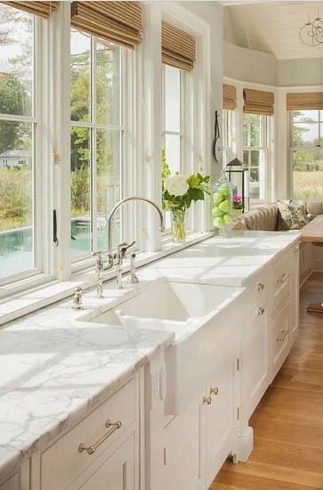 off White Lacquer Cabinet Furniture with Big Storage Space Kitchen Cabinet for Villa Use