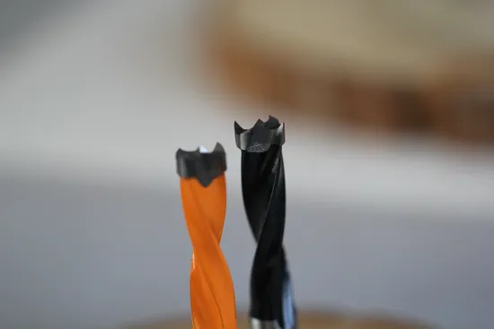 10*70 Versatile Professional-Grade Woodworking Drill Bits Designed for Various Types of Wood Including MDF, Hardwood, Soft Wood, and Melamine Boards.