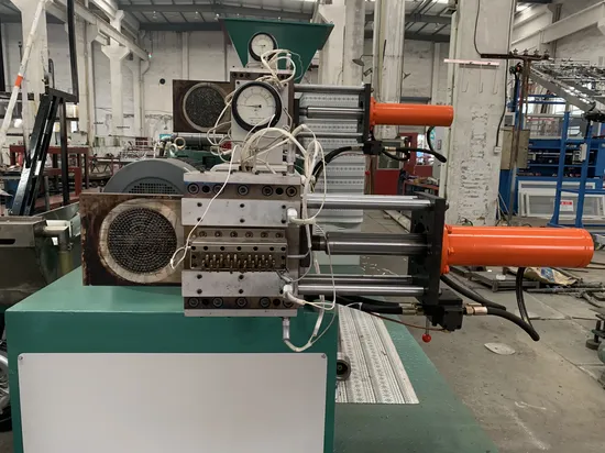 Powerful Plastic Recycling Machine with 300-400kg/H Capacity and Grinder