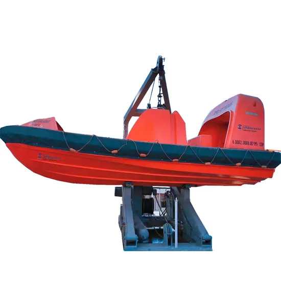 CCS BV Med Irs Approval Frc Solas Fast Rescue Boat and Davit with Wave Compensation Device