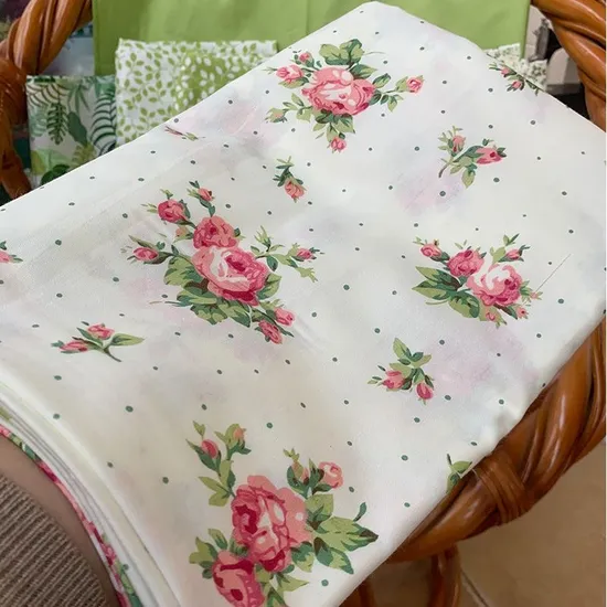 China Textile Sheet Fabric Wholesale 100% Polyester Fabric Microfiber Printed Fabric Disperse Spring and Summer Small Floral Pattern Sheet Fabric Cloth