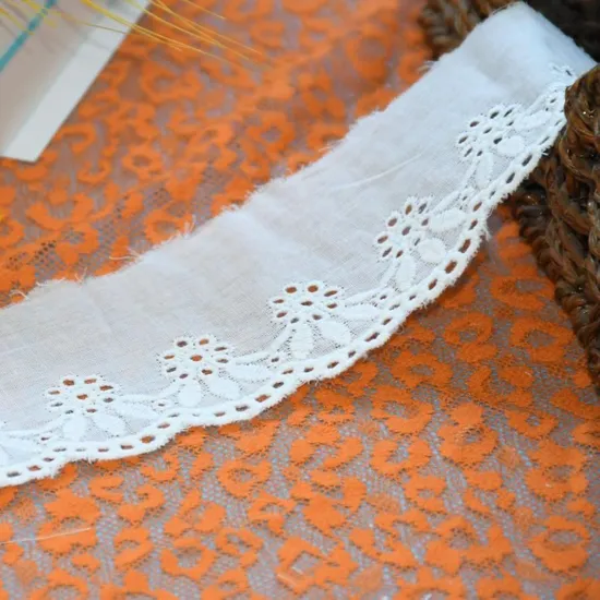 Garment Embroidery Cotton Lace Trim Fabric for Dress