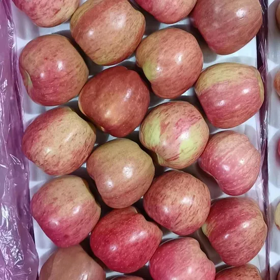Ruby Color and Crisp Texture Huaniu Apples