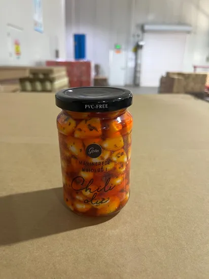 Marinated Garlic in Oil with Chili with 280g Glass Jar to EU Market