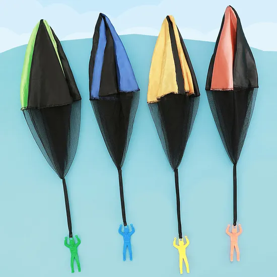 Wholesale Outdoor Games Children Toys Hand Throwing Parachute Paratroope Toy