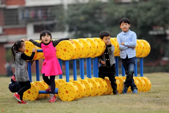 High Quality Equipment Outdoor Playground Play for Kid Hand-Tunnel