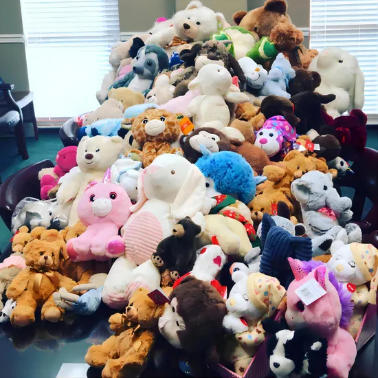 Wholesale Price Mixed Assorted Animals Cute Soft Small Medium Big Bulk Cheap Arcade Slot Vending Grabber Crane Claw Machine Custom Plush Stuffed Toys Factory