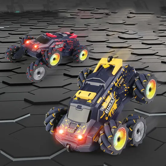 Children′s Double Remote Control Six Wheel Sensing Side Spray Stunt Car Toys