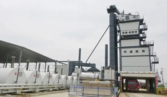 China Road Machine with Bitumen Weighing System Bitumen Mixing Plant for Asphalt Mixing