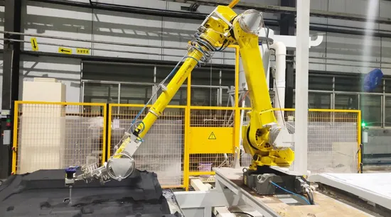 Precision Open Robot Water CNC Waterjet Cutting Machine Station for Automotive Interior and Exterior Parts Tank