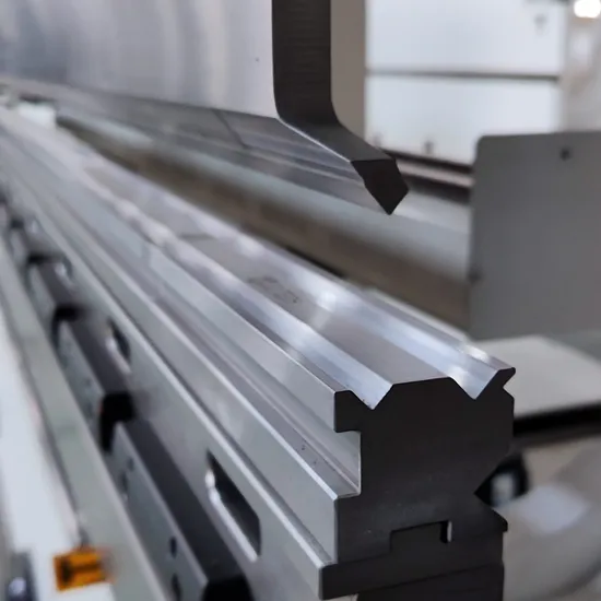 126inch Lathe Length 1100kN 110ton Pressure Dual Electric Hydraulic Sheet Bender Machine