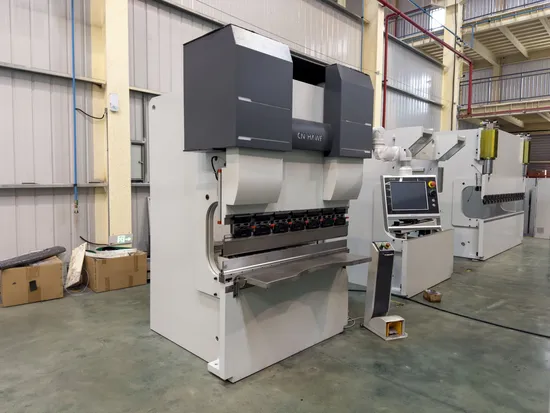 Cnhawe Advanced Multi Axis 4+1/6+1 Pure Electric Press Brake for Efficient Sheet Metal Bending.
