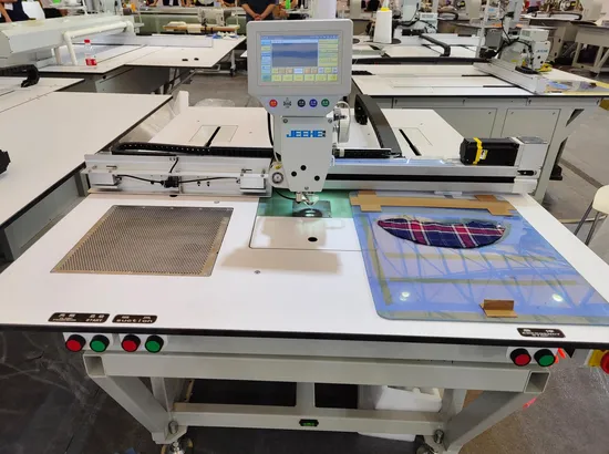 Cbr8050 Jeehe Static Template Sewing Machine Industry Sewing Machine with Suction Laser Cutting