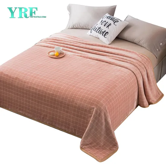 Epidemic Relief Blankets Picnic Blanket Easy to Carry Dual-Sided Ultra-Soft Pink Plaid