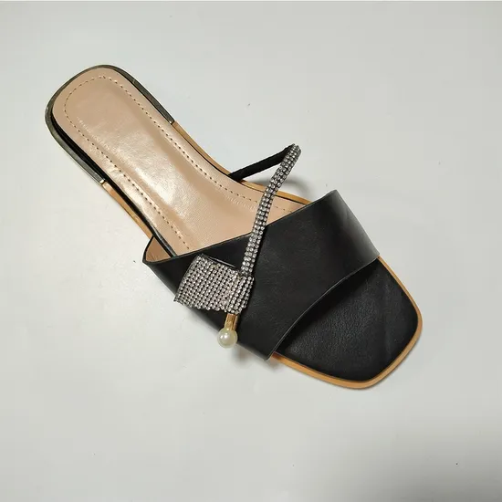 2024 New Style Hot Sale Women′s Fashion Slipper with Different Uppers