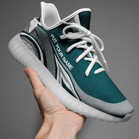 Stylish and Lightweight Flyknit Shoes for Comfortable All-Day Wear