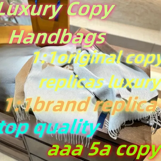 Wholesale The Latest Scarf Luxury Copy Scarf Quality Woman Bags A5 Mirror Original 1: 1 Copy Smooth Scarf Lightweight Scarf Exquisitely Scarf