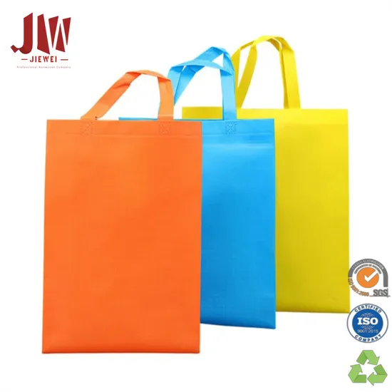 Low MOQ Recycled Eco Non Woven Reusable Nonwoven Bags Promotional PP Nonwoven Tote Shopping Cloth Bag with Custom Logo Print