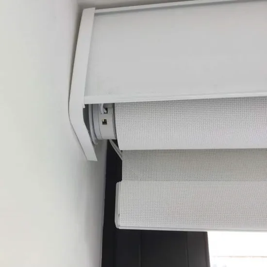 Indoor Electric Motorised Electric Remote Blackout Waterproof Fabric Window Shades Roller Rolling Shutter Blinds with Side Track