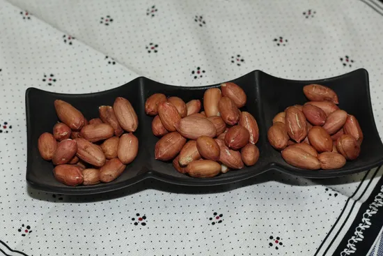 Factory Price No Shell Peanuts Bulk Sale Raw Peanuts for Retail Market
