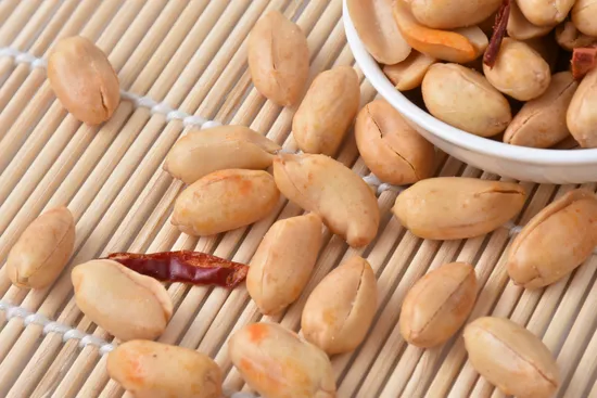 Factory Supply Spicy Chili Peanuts Traditional Chinese Snack Fried Spicy Peanuts