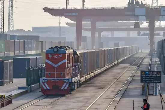 Freight Forwarding/Logistics Rail Freight Transport Services From China to The Netherlands