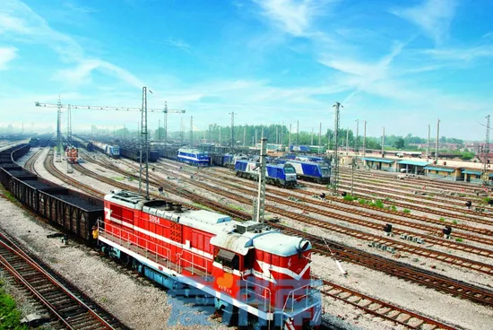 Efficient International Logistics Services From China to France by Railway