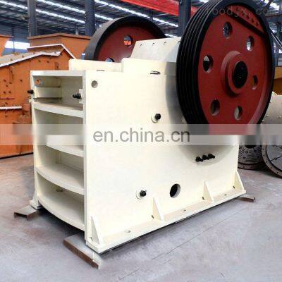 Hot Sale Mobile Mini stone rock jaw crusher machine on sale jaw crusher machine for the stone small diesel engine jaw crusher