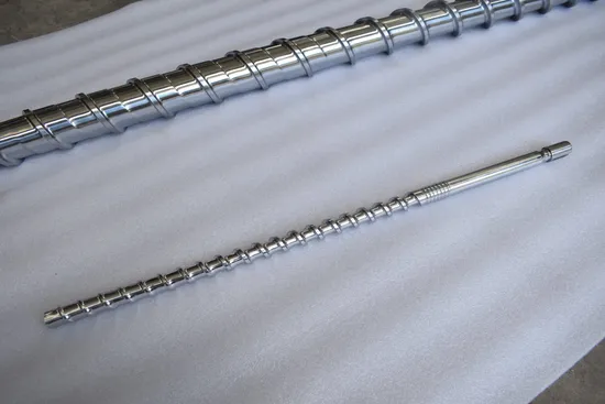 Screw for Injection Extrusion and Blowing Machine