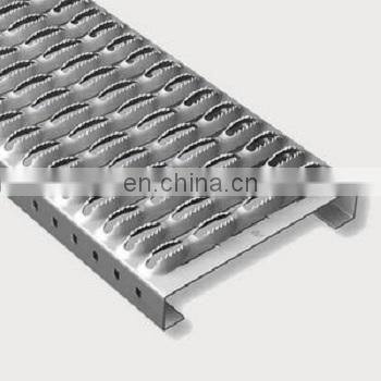Diamond shape expanded metal for walkway anti-slip safety grating