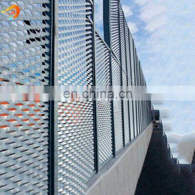 Outdoor protecting expanded metal security fence