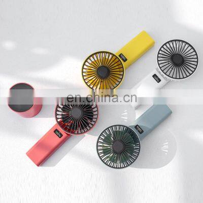 2021 Hot Sales Portable Desktop Rechargeable Rechargeable Electric Fan with auto oscillating charging base