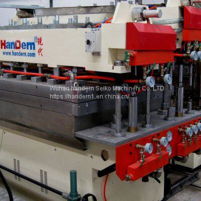 Introduction of plastic hollow plaid production line