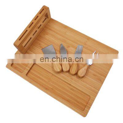 Eco-Friendly Kitchen Bamboo Charcuterie Board Set With 4 Knife Set