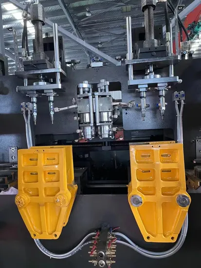 Smallest High Speed Blow Molding Machine for 10ml-300ml Cosmetic/Medicine/Glue Bottles