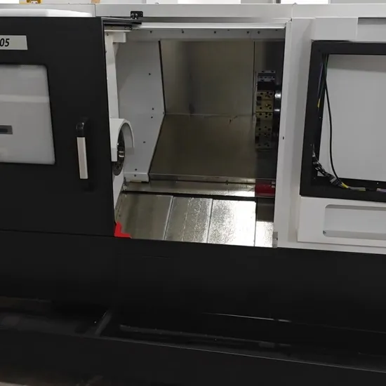 HD3105-04 Dynamic CNC Milling Machine, Lathe, Machining Center for Versatile Applications