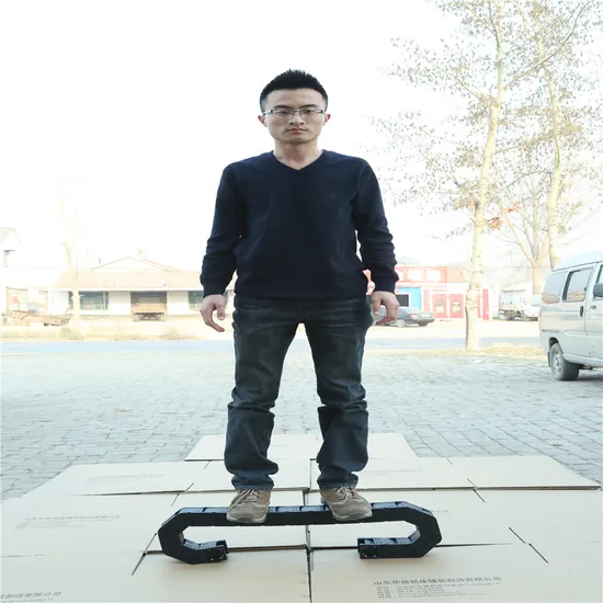 High Quality Machine Tool Accessories Tow Cable Chain,